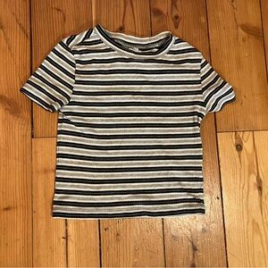 Divided size small crop top